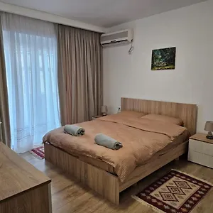 Appartamento Alan 4 Myslym Shyri, Tirana